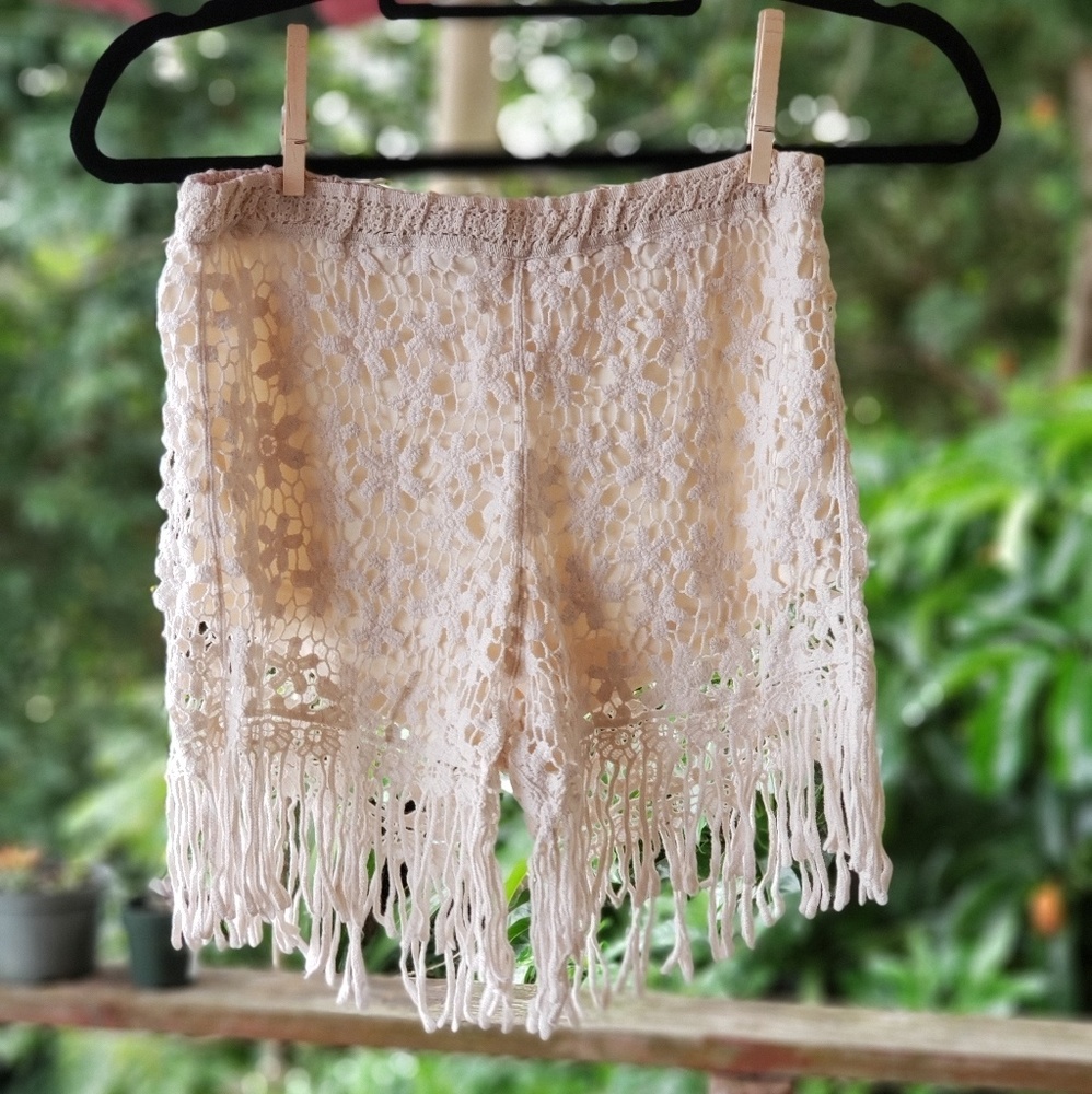 Love Tree shorts